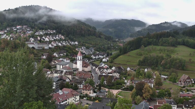 Dieses Bild zeigt eine Webcam-Aufnahme von Ottenhöfen, aufgenommen am Freitag, den 02.10.2026 um 08:50 Uhr