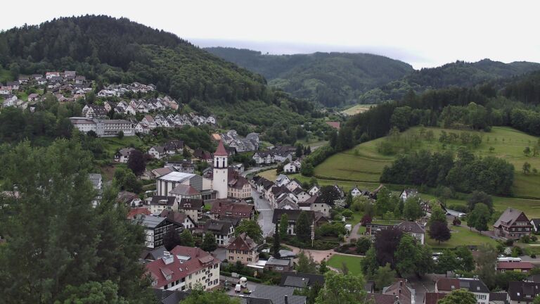 Dieses Bild zeigt eine Webcam-Aufnahme von Ottenhöfen, aufgenommen am Mittwoch, den 03.06.2026 um 07:00 Uhr