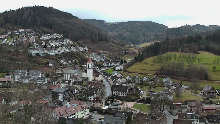 Dieses Bild zeigt eine Webcam-Aufnahme von Ottenhöfen, aufgenommen am Montag, den 16.02.2026 um 08:50 Uhr