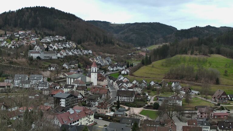 Dieses Bild zeigt eine Webcam-Aufnahme von Ottenhöfen, aufgenommen am Samstag, den 28.02.2026 um 17:10 Uhr