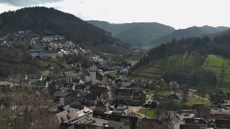 Dieses Bild zeigt eine Webcam-Aufnahme von Ottenhöfen, aufgenommen am Dienstag, den 03.03.2026 um 13:20 Uhr