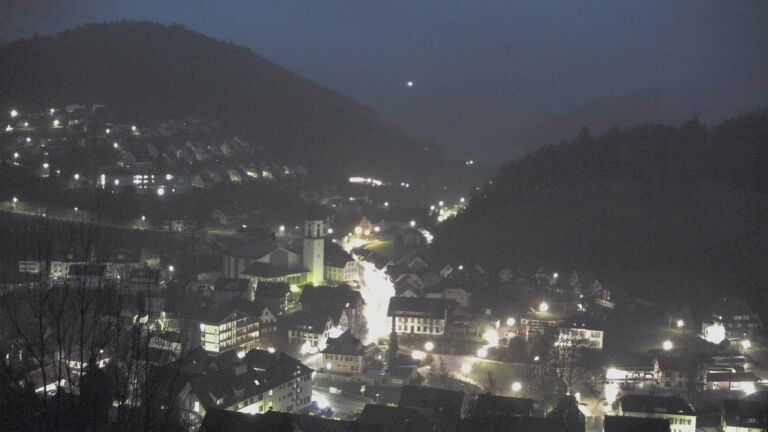 Dieses Bild zeigt eine Webcam-Aufnahme von Ottenhöfen, aufgenommen am Samstag, den 04.04.2026 um 06:20 Uhr