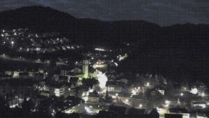 Dieses Bild zeigt eine Webcam-Aufnahme von Ottenhöfen, aufgenommen am Samstag, den 18.04.2026 um 05:30 Uhr