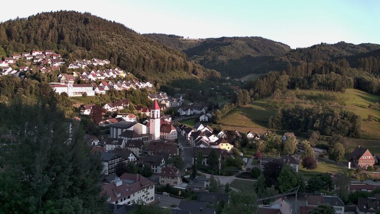 Dieses Bild zeigt eine Webcam-Aufnahme von Ottenhöfen, aufgenommen am Mittwoch, den 01.07.2026 um 20:40 Uhr
