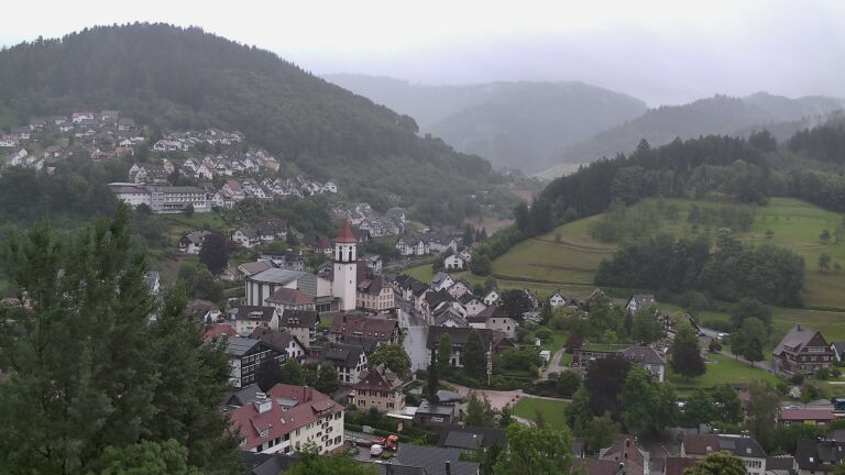 Dieses Bild zeigt eine Webcam-Aufnahme von Ottenhöfen, aufgenommen am Freitag, den 12.06.2026 um 06:20 Uhr