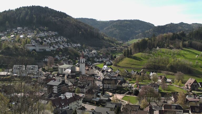 Dieses Bild zeigt eine Webcam-Aufnahme von Ottenhöfen, aufgenommen am Donnerstag, den 09.04.2026 um 10:20 Uhr