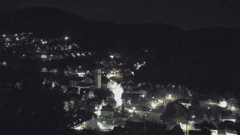 Dieses Bild zeigt eine Webcam-Aufnahme von Ottenhöfen, aufgenommen am Sonntag, den 09.08.2026 um 00:30 Uhr