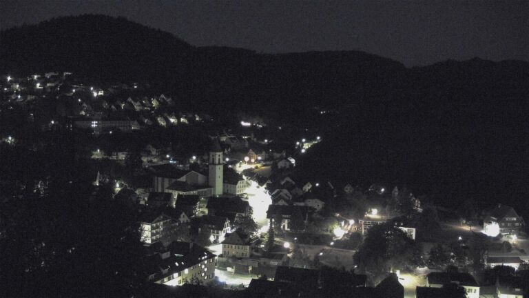 Dieses Bild zeigt eine Webcam-Aufnahme von Ottenhöfen, aufgenommen am Freitag, den 14.08.2026 um 05:00 Uhr