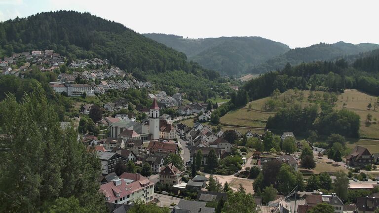 Dieses Bild zeigt eine Webcam-Aufnahme von Ottenhöfen, aufgenommen am Donnerstag, den 30.07.2026 um 14:20 Uhr