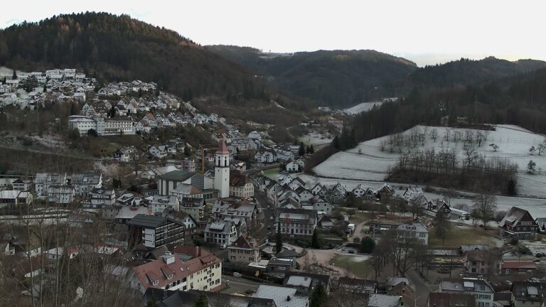 Dieses Bild zeigt eine Webcam-Aufnahme von Ottenhöfen, aufgenommen am Dienstag, den 30.12.2025 um 16:00 Uhr