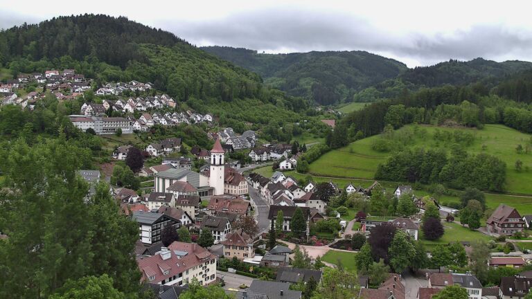 Dieses Bild zeigt eine Webcam-Aufnahme von Ottenhöfen, aufgenommen am Donnerstag, den 14.05.2026 um 09:40 Uhr