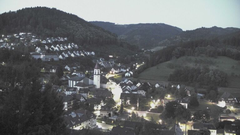 Dieses Bild zeigt eine Webcam-Aufnahme von Ottenhöfen, aufgenommen am Dienstag, den 23.06.2026 um 04:30 Uhr