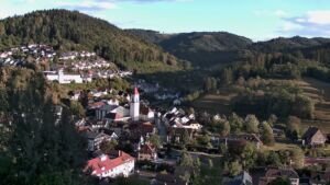 Dieses Bild zeigt eine Webcam-Aufnahme von Ottenhöfen, aufgenommen am Montag, den 31.08.2026 um 19:10 Uhr
