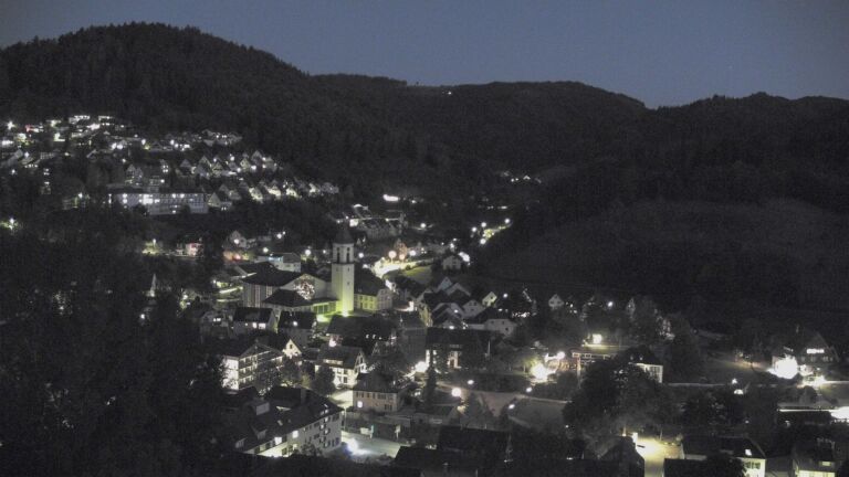 Dieses Bild zeigt eine Webcam-Aufnahme von Ottenhöfen, aufgenommen am Freitag, den 11.09.2026 um 20:40 Uhr