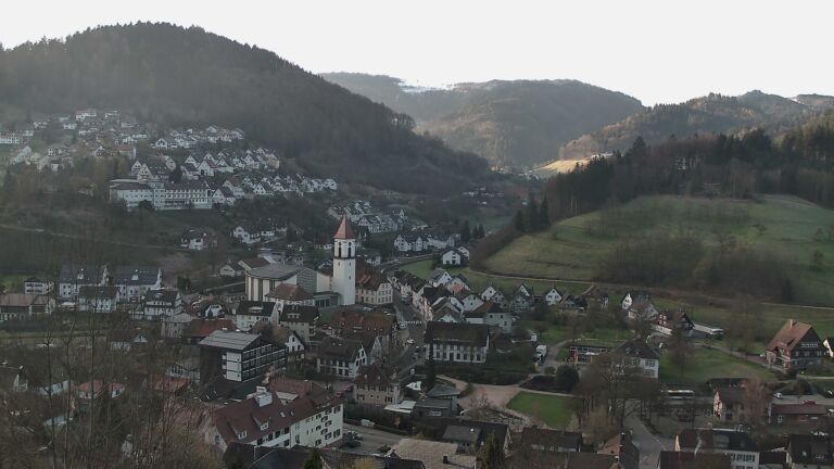 Dieses Bild zeigt eine Webcam-Aufnahme von Ottenhöfen, aufgenommen am Freitag, den 27.03.2026 um 07:40 Uhr