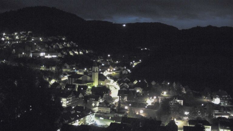 Dieses Bild zeigt eine Webcam-Aufnahme von Ottenhöfen, aufgenommen am Samstag, den 24.10.2026 um 07:10 Uhr