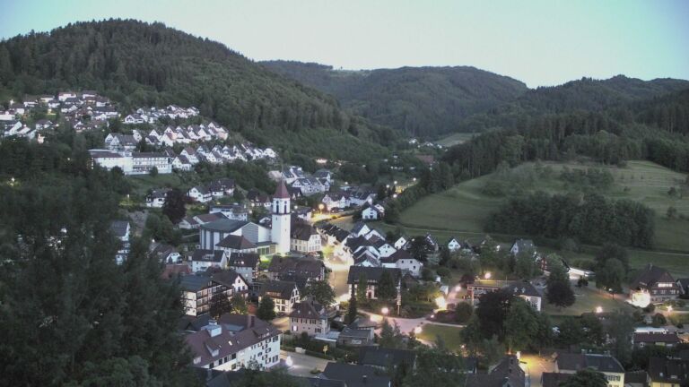 Dieses Bild zeigt eine Webcam-Aufnahme von Ottenhöfen, aufgenommen am Donnerstag, den 28.05.2026 um 22:00 Uhr