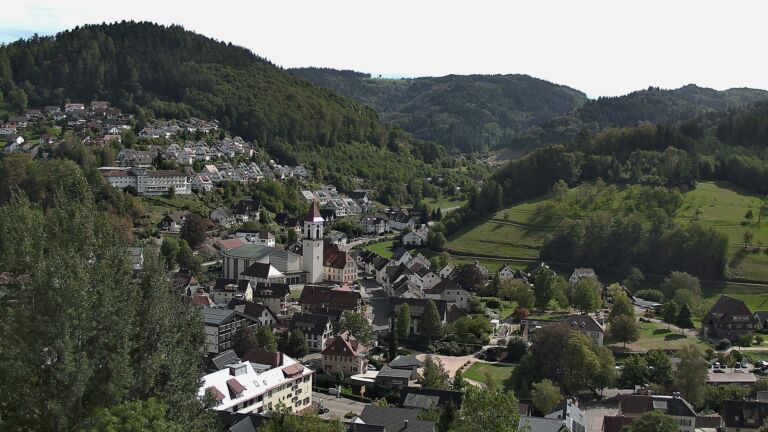Dieses Bild zeigt eine Webcam-Aufnahme von Ottenhöfen, aufgenommen am Samstag, den 19.09.2026 um 14:50 Uhr