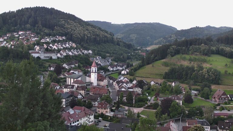 Dieses Bild zeigt eine Webcam-Aufnahme von Ottenhöfen, aufgenommen am Dienstag, den 23.06.2026 um 05:40 Uhr