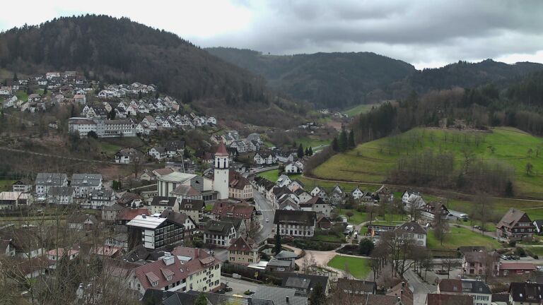 Dieses Bild zeigt eine Webcam-Aufnahme von Ottenhöfen, aufgenommen am Dienstag, den 17.03.2026 um 10:30 Uhr