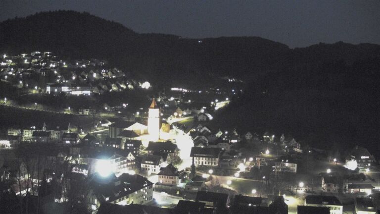 Dieses Bild zeigt eine Webcam-Aufnahme von Ottenhöfen, aufgenommen am Donnerstag, den 05.03.2026 um 19:10 Uhr