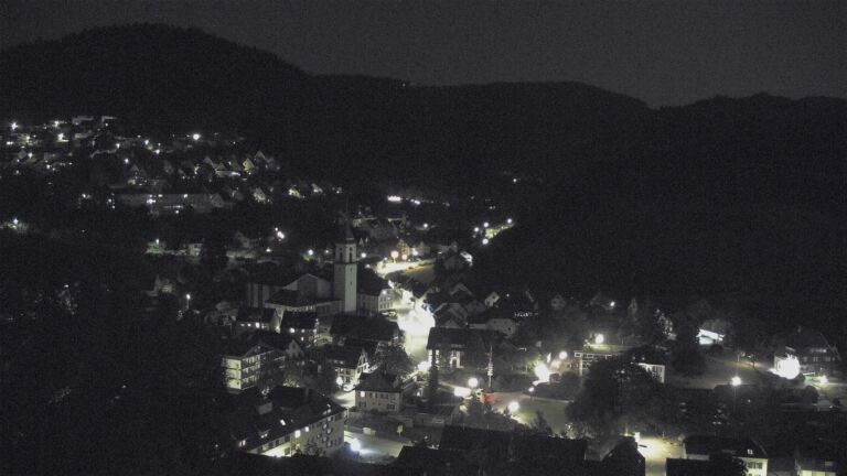 Dieses Bild zeigt eine Webcam-Aufnahme von Ottenhöfen, aufgenommen am Sonntag, den 24.05.2026 um 23:30 Uhr