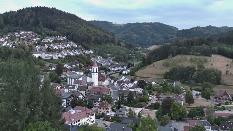 Dieses Bild zeigt eine Webcam-Aufnahme von Ottenhöfen, aufgenommen am Samstag, den 15.08.2026 um 20:40 Uhr