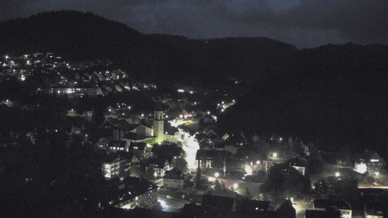 Dieses Bild zeigt eine Webcam-Aufnahme von Ottenhöfen, aufgenommen am Montag, den 11.05.2026 um 22:00 Uhr