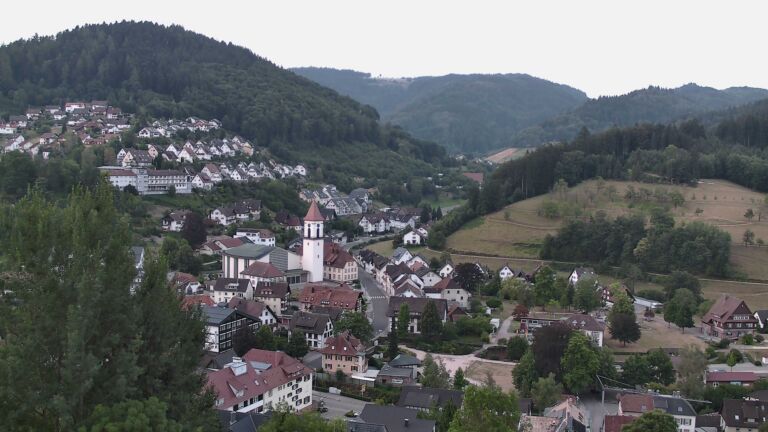 Dieses Bild zeigt eine Webcam-Aufnahme von Ottenhöfen, aufgenommen am Freitag, den 31.07.2026 um 06:00 Uhr