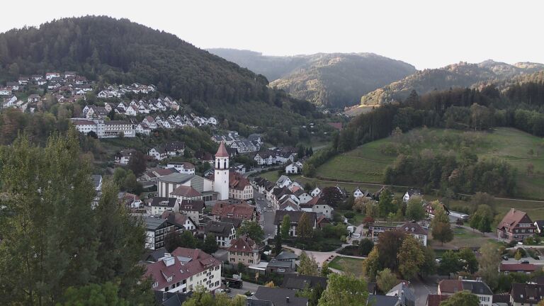 Dieses Bild zeigt eine Webcam-Aufnahme von Ottenhöfen, aufgenommen am Dienstag, den 29.09.2026 um 08:20 Uhr