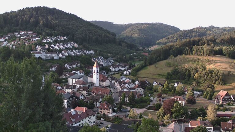 Dieses Bild zeigt eine Webcam-Aufnahme von Ottenhöfen, aufgenommen am Montag, den 20.07.2026 um 06:50 Uhr