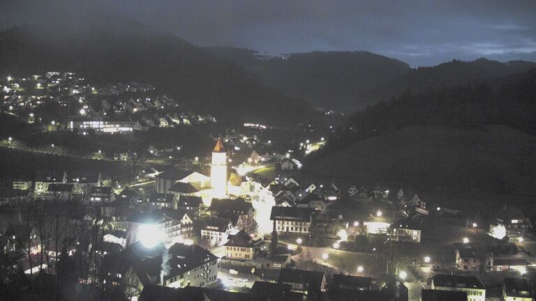Dieses Bild zeigt eine Webcam-Aufnahme von Ottenhöfen, aufgenommen am Donnerstag, den 29.01.2026 um 18:10 Uhr