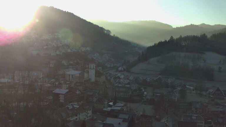 Dieses Bild zeigt eine Webcam-Aufnahme von Ottenhöfen, aufgenommen am Samstag, den 27.12.2025 um 09:30 Uhr