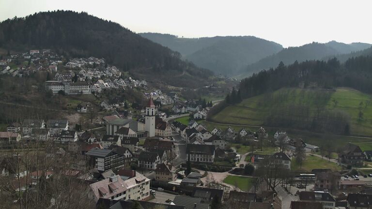 Dieses Bild zeigt eine Webcam-Aufnahme von Ottenhöfen, aufgenommen am Freitag, den 06.03.2026 um 13:30 Uhr