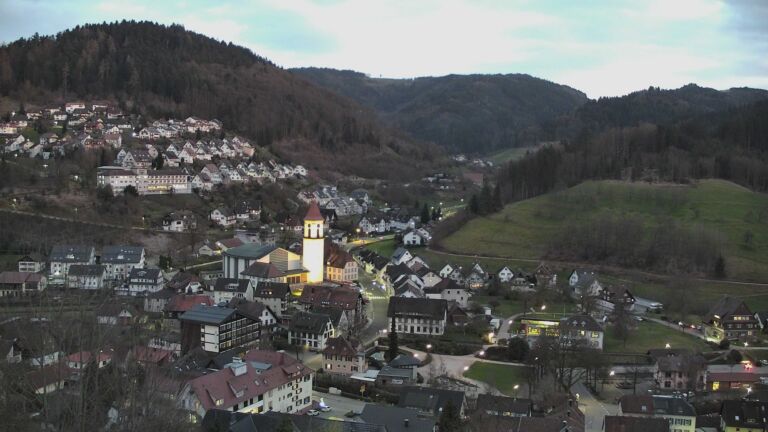 Dieses Bild zeigt eine Webcam-Aufnahme von Ottenhöfen, aufgenommen am Dienstag, den 17.03.2026 um 18:50 Uhr