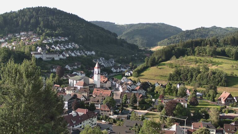 Dieses Bild zeigt eine Webcam-Aufnahme von Ottenhöfen, aufgenommen am Donnerstag, den 02.07.2026 um 07:40 Uhr