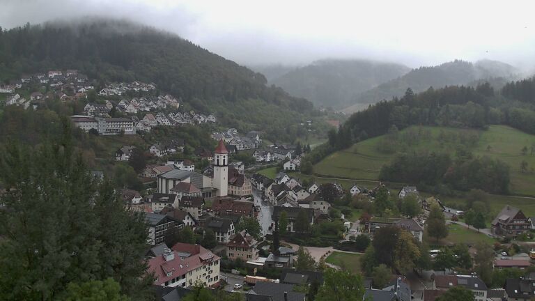 Dieses Bild zeigt eine Webcam-Aufnahme von Ottenhöfen, aufgenommen am Donnerstag, den 08.10.2026 um 12:20 Uhr