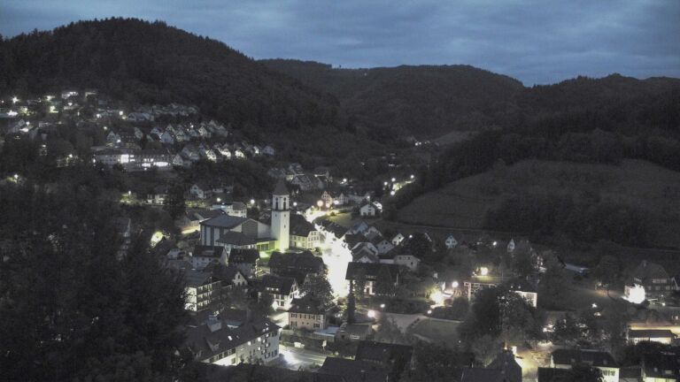 Dieses Bild zeigt eine Webcam-Aufnahme von Ottenhöfen, aufgenommen am Sonntag, den 11.10.2026 um 07:00 Uhr