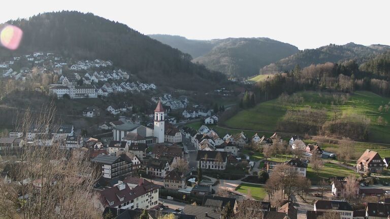 Dieses Bild zeigt eine Webcam-Aufnahme von Ottenhöfen, aufgenommen am Mittwoch, den 18.03.2026 um 08:00 Uhr