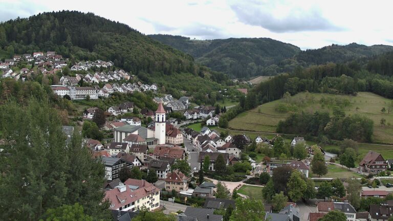 Dieses Bild zeigt eine Webcam-Aufnahme von Ottenhöfen, aufgenommen am Mittwoch, den 09.09.2026 um 15:50 Uhr