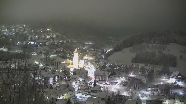 Dieses Bild zeigt eine Webcam-Aufnahme von Ottenhöfen, aufgenommen am Samstag, den 10.01.2026 um 21:00 Uhr