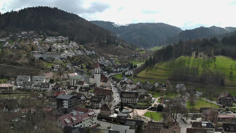 Dieses Bild zeigt eine Webcam-Aufnahme von Ottenhöfen, aufgenommen am Sonntag, den 29.03.2026 um 13:40 Uhr