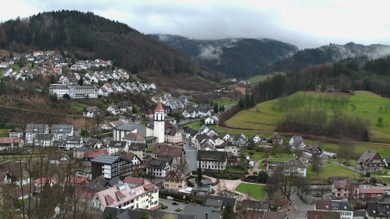 Dieses Bild zeigt eine Webcam-Aufnahme von Ottenhöfen, aufgenommen am Samstag, den 14.03.2026 um 14:10 Uhr