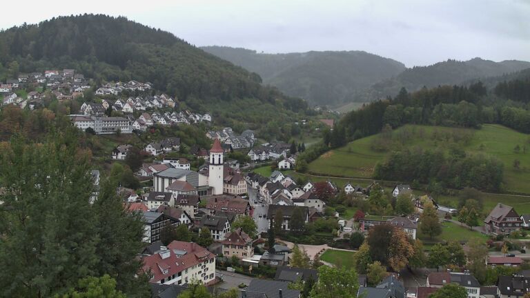 Dieses Bild zeigt eine Webcam-Aufnahme von Ottenhöfen, aufgenommen am Mittwoch, den 21.10.2026 um 16:00 Uhr