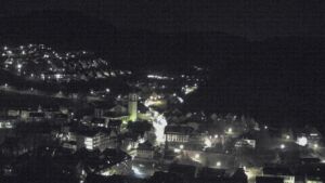 Dieses Bild zeigt eine Webcam-Aufnahme von Ottenhöfen, aufgenommen am Samstag, den 11.04.2026 um 22:00 Uhr
