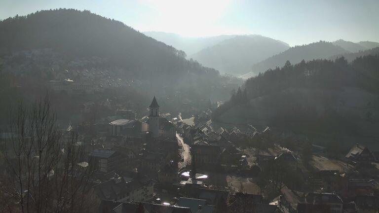 Dieses Bild zeigt eine Webcam-Aufnahme von Ottenhöfen, aufgenommen am Samstag, den 27.12.2025 um 11:10 Uhr