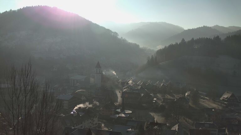 Dieses Bild zeigt eine Webcam-Aufnahme von Ottenhöfen, aufgenommen am Samstag, den 27.12.2025 um 10:30 Uhr