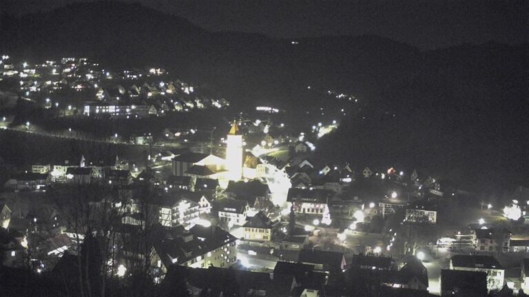 Dieses Bild zeigt eine Webcam-Aufnahme von Ottenhöfen, aufgenommen am Montag, den 15.12.2025 um 18:50 Uhr