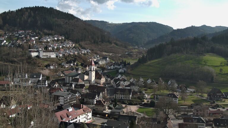 Dieses Bild zeigt eine Webcam-Aufnahme von Ottenhöfen, aufgenommen am Dienstag, den 03.03.2026 um 15:40 Uhr