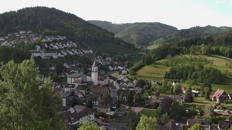 Dieses Bild zeigt eine Webcam-Aufnahme von Ottenhöfen, aufgenommen am Donnerstag, den 21.05.2026 um 08:50 Uhr